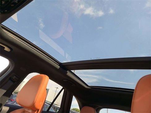 New 2025 Mercedes-Benz GLC 300 4MATIC image 36