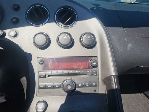 Used 2008 Pontiac Solstice GXP w/ Premium Package image 28