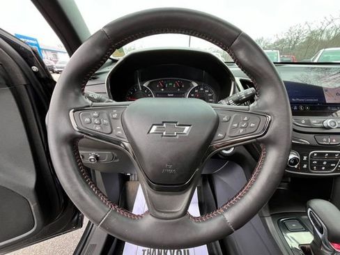 Used 2022 Chevrolet Equinox RS w/ Infotainment Package AWD/4WD image 25