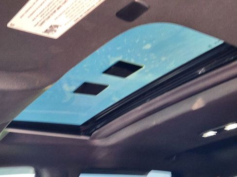 Used 2025 GMC Sierra 3500 AT4 w/ AT4 Premium Plus Package image 24