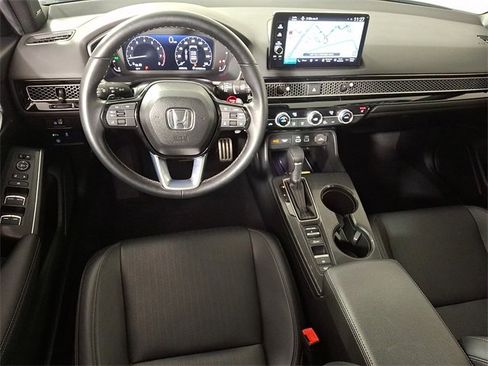 Used 2024 Honda Civic Sport Touring image 2