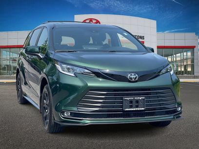 Certified 2026 Toyota Sienna XLE Woodland Edition