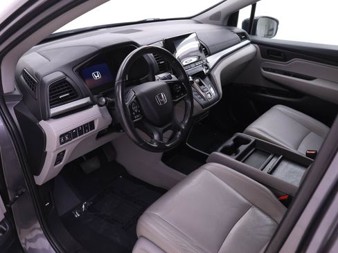 Used 2018 Honda Odyssey EX-L image 3