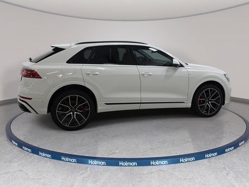 Used 2023 Audi Q8 Premium Plus AWD/4WD image 5
