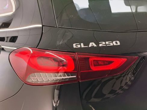 Used 2023 Mercedes-Benz GLA 250 4MATIC image 10