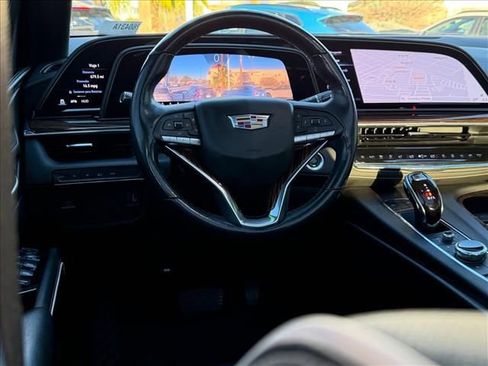 Used 2021 Cadillac Escalade Premium Luxury image 10