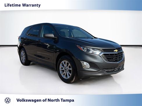 Used 2020 Chevrolet Equinox LS w/ LS Convenience Package image 1