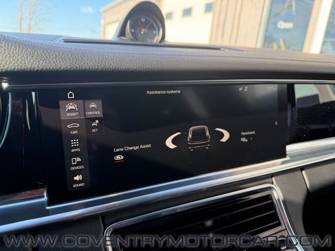 Used 2017 Porsche Panamera 4 image 26