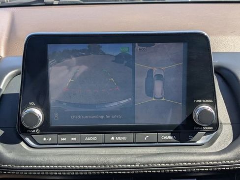 Used 2021 Nissan Rogue SV w/ Premium Package image 31