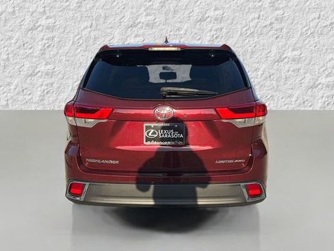 Used 2019 Toyota Highlander Limited image 4