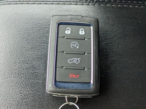 Used 2024 Jeep Compass Latitude AWD/4WD image 27
