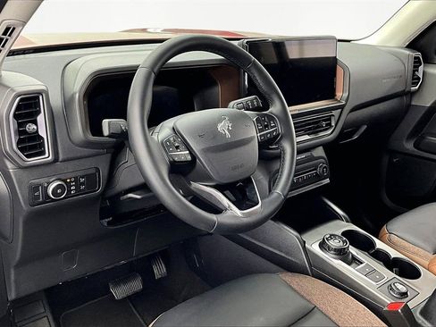 Used 2025 Ford Bronco Sport Outer Banks w/ Outer Banks Tech Package+ image 14