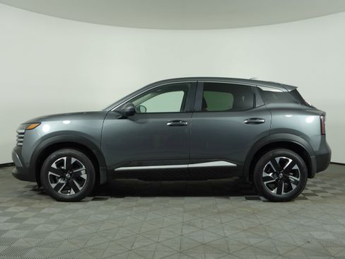 Certified 2025 Nissan Kicks SV w/ Charging Package image 36