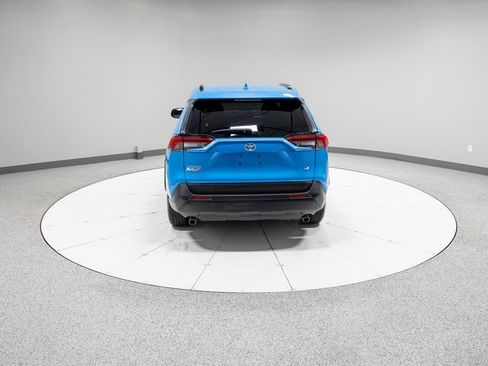 Used 2019 Toyota RAV4 LE image 27