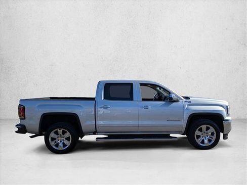Used 2018 GMC Sierra 1500 SLT image 4