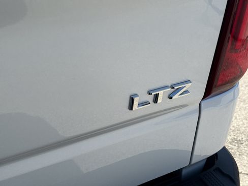 Certified 2023 Chevrolet Silverado 1500 LTZ w/ LTZ Premium Package AWD/4WD image 9