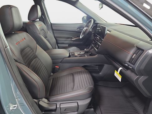New 2026 Nissan Pathfinder Rock Creek AWD/4WD image 10
