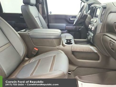 Used 2023 GMC Sierra 3500 Denali AWD/4WD image 26