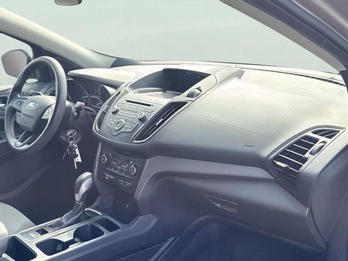 Used 2018 Ford Escape SE image 15