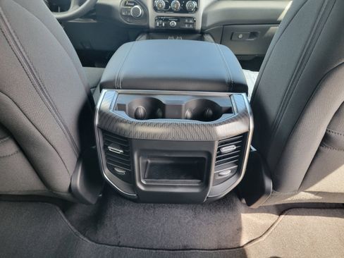 New 2026 RAM 1500 Express AWD/4WD image 18