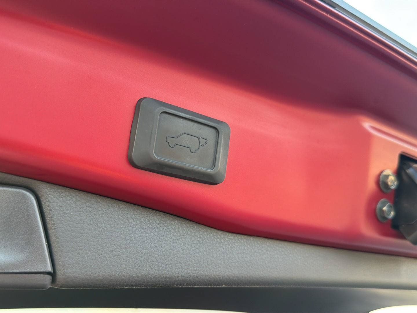 Certified 2025 Toyota RAV4 XLE w/ Convenience Package FWD image 34
