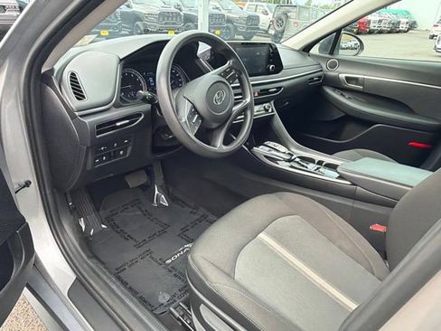 Used 2020 Hyundai Sonata SE w/ Cargo Package FWD image 18