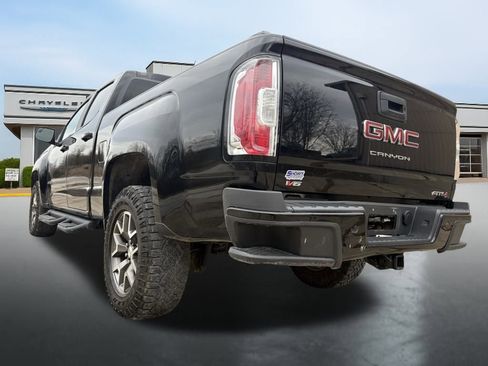 Used 2022 GMC Canyon AT4 image 12