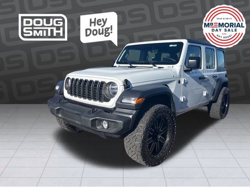 Used 2025 Jeep Wrangler Unlimited Sport AWD/4WD image 1