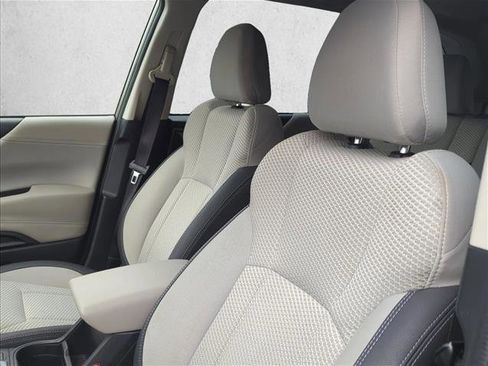 Used 2020 Subaru Forester Premium image 11