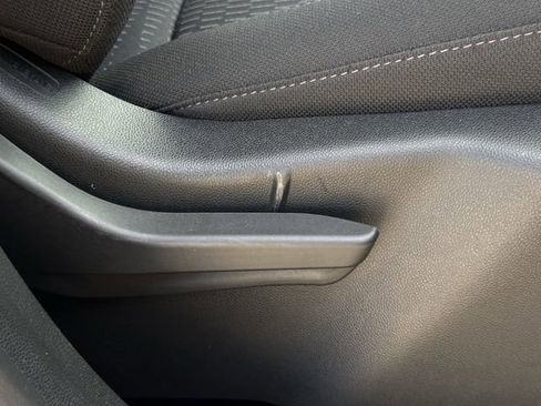 Used 2025 Chevrolet Equinox LT image 28