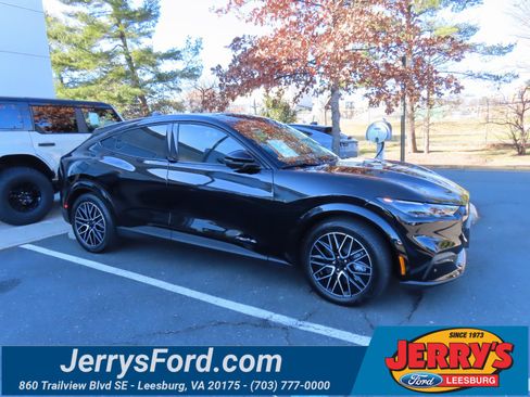 Used 2025 Ford Mustang Mach-E Premium image 1