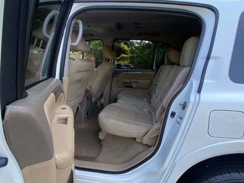 Used 2013 Nissan Armada SV AWD/4WD image 39