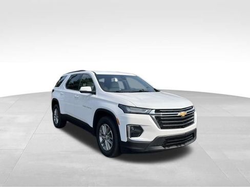 Used 2022 Chevrolet Traverse LT FWD image 7