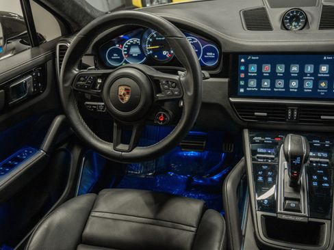 Used 2023 Porsche Cayenne Turbo GT image 27