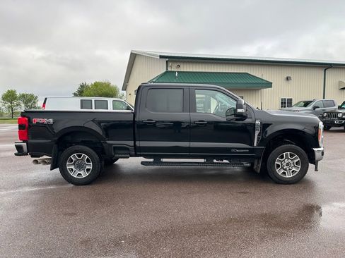 Used 2023 Ford F250 Lariat w/ FX4 Off-Road Package AWD/4WD image 33