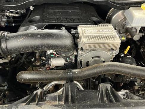 Used 2023 RAM 1500 Limited w/ Body Color Bumper Group image 28