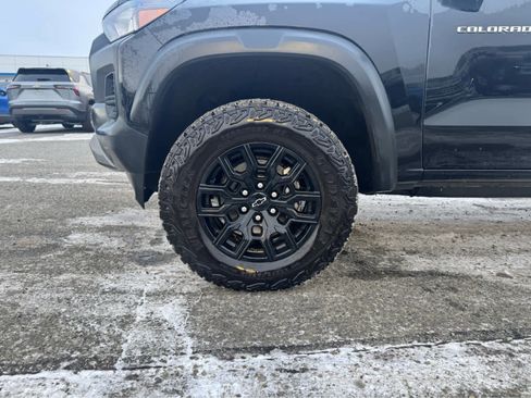 Certified 2025 Chevrolet Colorado Trail Boss image 9