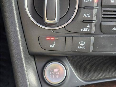 Used 2016 Audi Q3 2.0T Premium Plus w/ Technology Package image 28