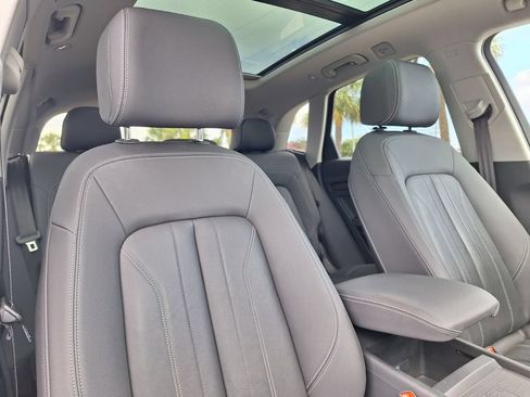Used 2021 Audi Q5 2.0T Premium Plus w/ Premium Plus Package AWD/4WD image 29