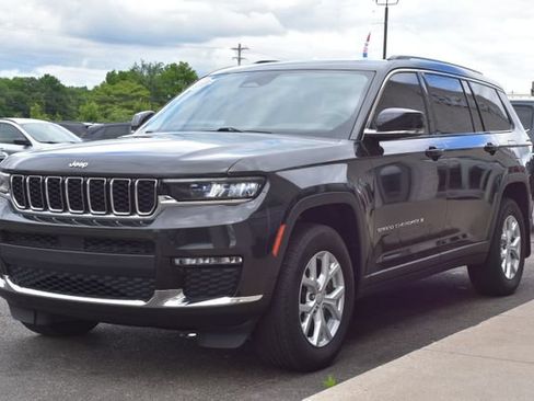 Used 2023 Jeep Grand Cherokee L Limited AWD/4WD image 17