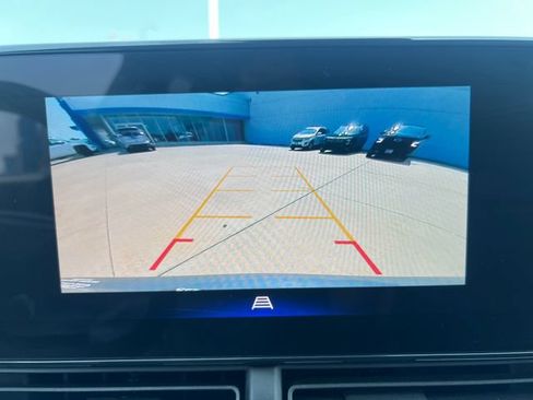 Used 2025 Chevrolet Trax LT w/ Driver Confidence Package FWD image 22