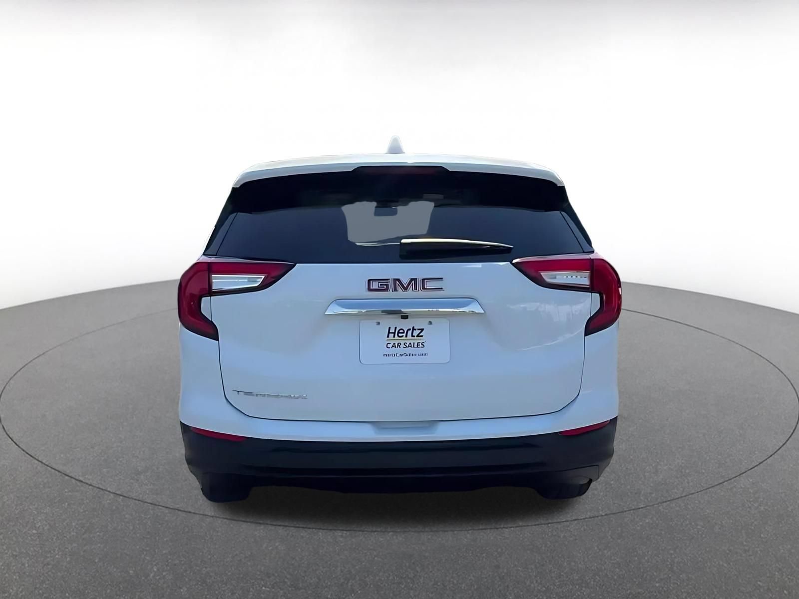 Used 2024 GMC Terrain SLE FWD image 12