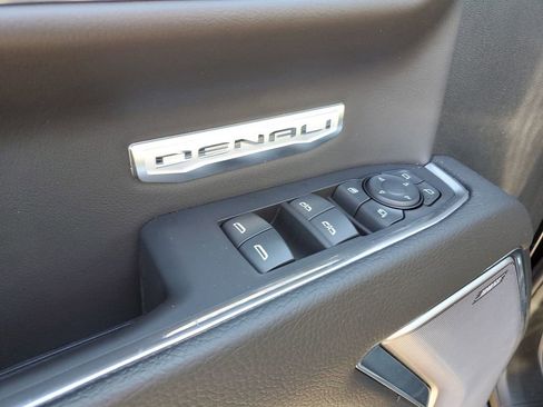 Certified 2023 GMC Sierra 1500 Denali image 25