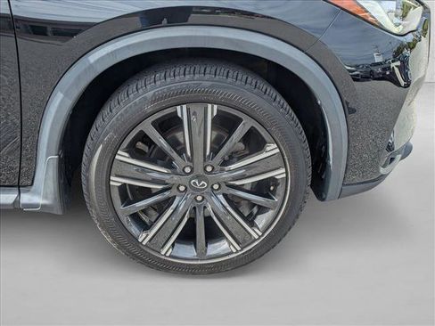Used 2022 INFINITI QX50 Luxe w/ Appearance Package image 10