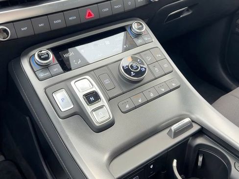 Certified 2025 Hyundai Palisade Calligraphy image 33