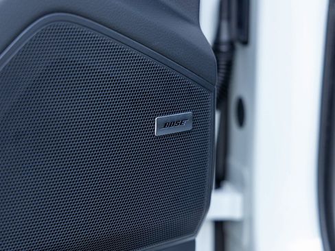 Certified 2025 Porsche Cayenne Coupe image 24