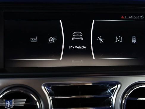 Used 2020 Rolls-Royce Dawn image 35