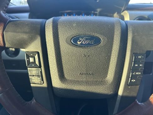 Used 2014 Ford F150 King Ranch w/ King Ranch Luxury Package image 12