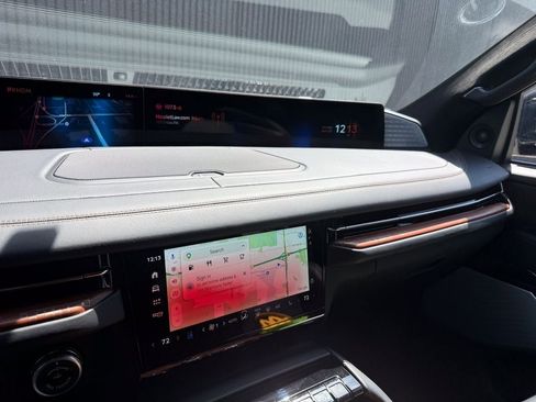New 2026 Lincoln Navigator L Black Label AWD/4WD image 36