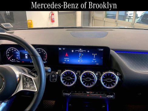 Used 2025 Mercedes-Benz GLA 250 4MATIC image 6